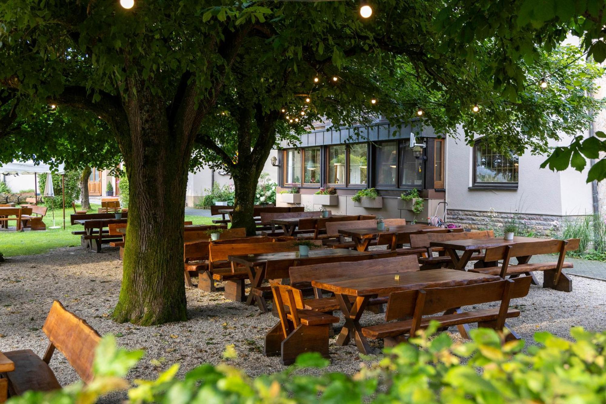 Hotel Lindenhof Hubmersberg Pommelsbrunn ภายนอก รูปภาพ